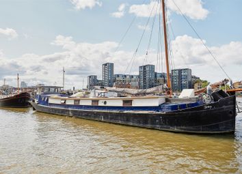 Thumbnail Houseboat for sale in Plantation Wharf Quay, Battersea
