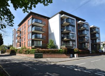 Thumbnail 1 bedroom flat for sale in Station Road, Gerrards Cross, Buckinghamshire