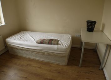 Thumbnail 1 bed flat to rent in Gilpin Crescent, London