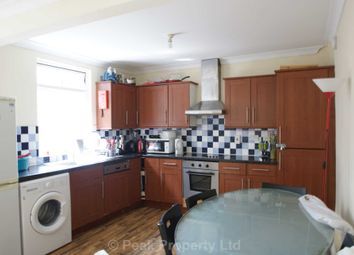 Thumbnail Room to rent in Room 2, Queens Road, Southend On Sea