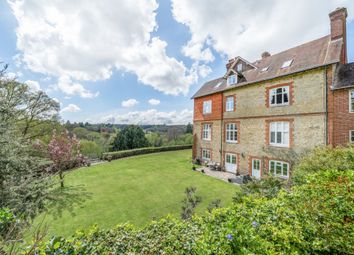 Thumbnail Flat for sale in Fernden Heights, Haslemere