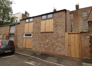 2 Bedroom Mews house for rent