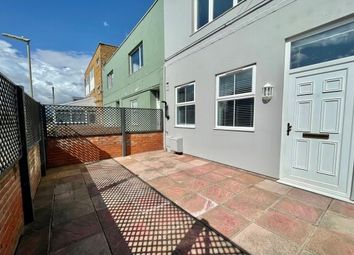 Thumbnail 2 bed flat to rent in Creek Road, Hayling Island