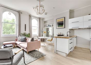Thumbnail Flat to rent in Ferndale Road, Clapham North