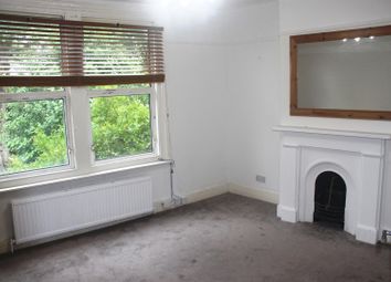 2 Bedrooms Flat to rent in Seaford Road, London N15