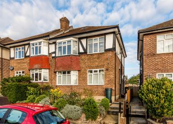 3 bed maisonette for sale in Abbots Park, London SW2