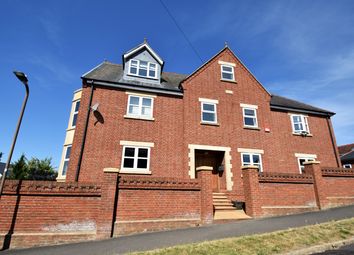 Thumbnail 6 bed detached house to rent in Solent Road, Drayton, Portsmouth
