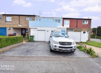 3 Bedrooms Terraced house for sale in Lynstede, Basildon, Essex SS14