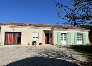 Thumbnail Commercial property for sale in Ruffec, Poitou-Charentes, 16700, France