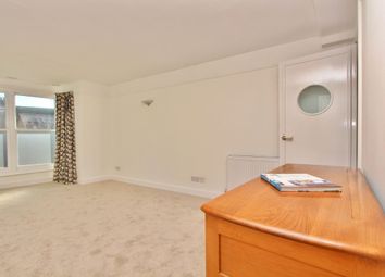 1 Bedrooms Flat for sale in Craven Park Court, Craven Park Road, Stamford Hill, London N15