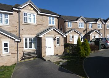 3 Bedrooms End terrace house for sale in Abinger Close, Idle, Bradford BD10