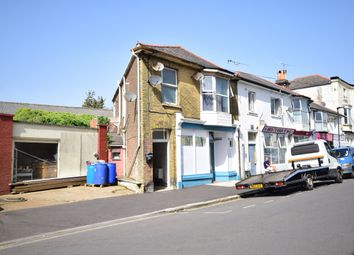 Thumbnail 3 bedroom flat to rent in Monkton Street, Ryde