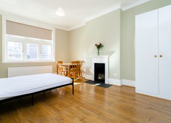 Thumbnail Room to rent in Green Street, London