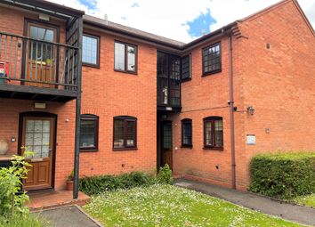 Thumbnail 1 bed flat to rent in Kinwarton Road, Alcester