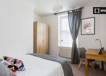 1 Bedrooms Flat to rent in Collingwood Street, London E1