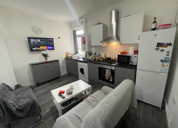 Thumbnail Flat to rent in Woodville Road, Cathays
