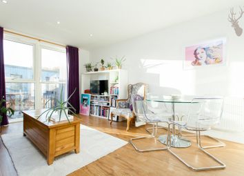 1 Bedrooms Flat to rent in Vermilion Apartments, Gunmakers Lane, Bow E3