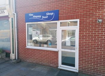 Thumbnail Retail premises for sale in York Avenue, East Cowes