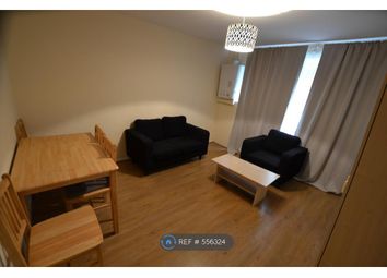 2 Bedrooms Flat to rent in Dorking Court, London N17