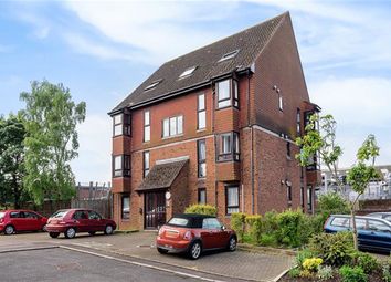 Thumbnail 1 bed flat for sale in Meon Close, Petersfield