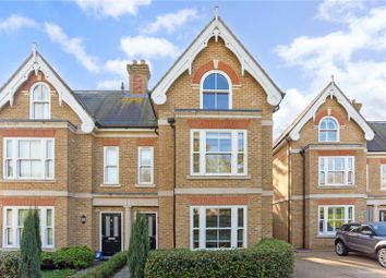 Thumbnail End terrace house to rent in Kensington Mews, Windsor, Berkshire