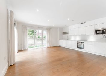 Thumbnail Flat to rent in Oakhill Road, East Putney, London