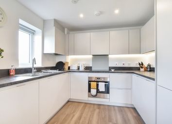 Thumbnail Flat to rent in Amsterdam Way, Gravesend