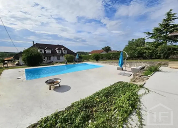 Thumbnail 4 bed country house for sale in 39160, Saint-Amour, Lons-Le-Saunier, Jura, Franche-Comté, France