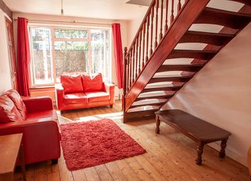 4 Bedroom Semi-detached house for rent