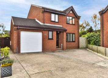 Thumbnail 3 bed detached house for sale in Southcroft Drive, Hull