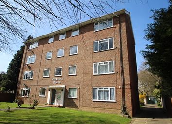 Thumbnail 2 bedroom flat to rent in Woodside Green, Woodside, Croydon
