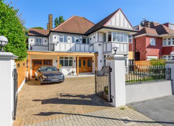 Thumbnail Property for sale in Manor House Drive, London