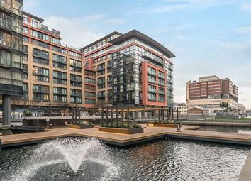 3 Bedrooms Flat to rent in Merchant Square East, London W2