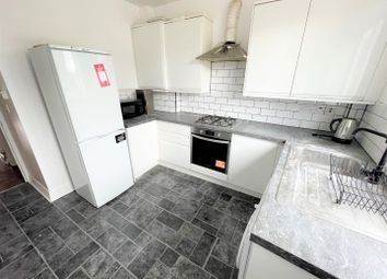 Thumbnail 2 bed flat to rent in The Broadway, Mill Hill