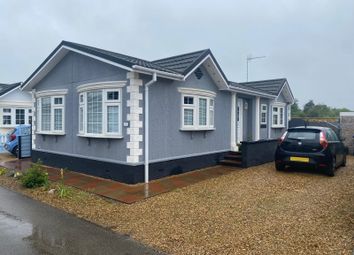 Thumbnail Mobile/park home for sale in Grove Park, Magazine Lane, Wisbech
