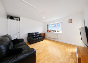 Thumbnail 3 bed flat for sale in Cornwall Street, London