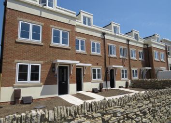 Thumbnail Terraced house to rent in High Street, Lee-On-The-Solent