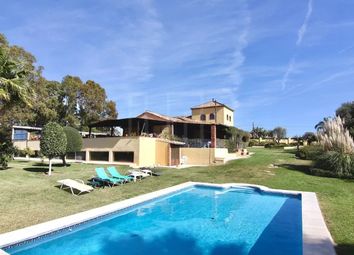 Thumbnail 6 bed villa for sale in Estepona, 29680, Spain