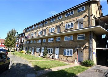 Thumbnail Flat for sale in Jeremys Green, London