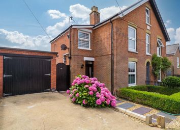 Thumbnail Cottage for sale in Charming Cottage, Gurnard, Isle Of Wight