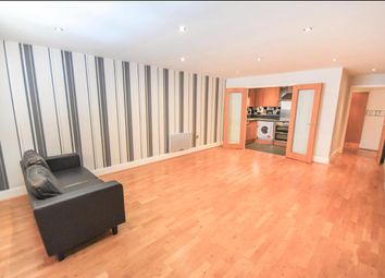 Thumbnail Flat to rent in High Street, Brentford