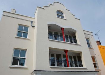 Tenby - 2 bed flat for sale