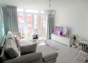 Thumbnail 2 bed flat to rent in The Larches, Luton, Bedfordshire