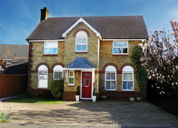 Thumbnail 4 bed detached house for sale in Elvington Gardens, Luton, Bedfordshire