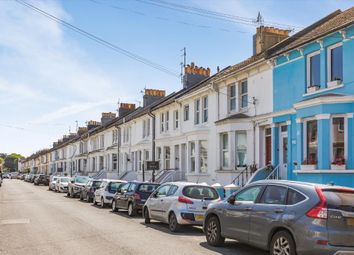 Thumbnail 1 bed flat to rent in Goldstone Road, Hove