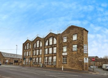 Thumbnail 2 bedroom flat for sale in Plover Road, Lindley, Huddersfield
