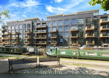 Thumbnail 3 bedroom flat for sale in Waterfront Apartments, London