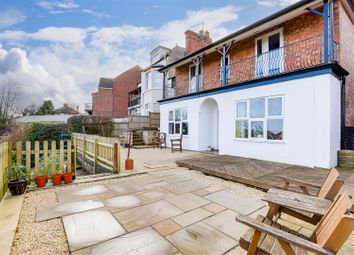 Thumbnail Detached house for sale in Hillview Road, Carlton, Nottinghamshire