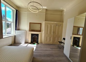 Thumbnail Flat to rent in Fairlop Road, London