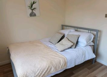 Thumbnail Shared accommodation to rent in Summerton Way, London, Greater London